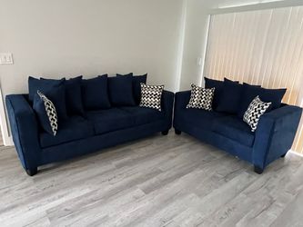 110 2PC Sofa & Loveseat Set