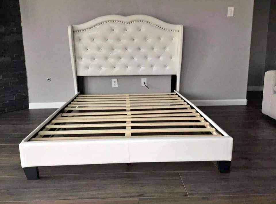 Paradise2 White - Full, Queen, King *PLATFORM BED*