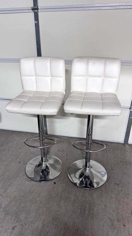 D120-230 Swivel Barstool