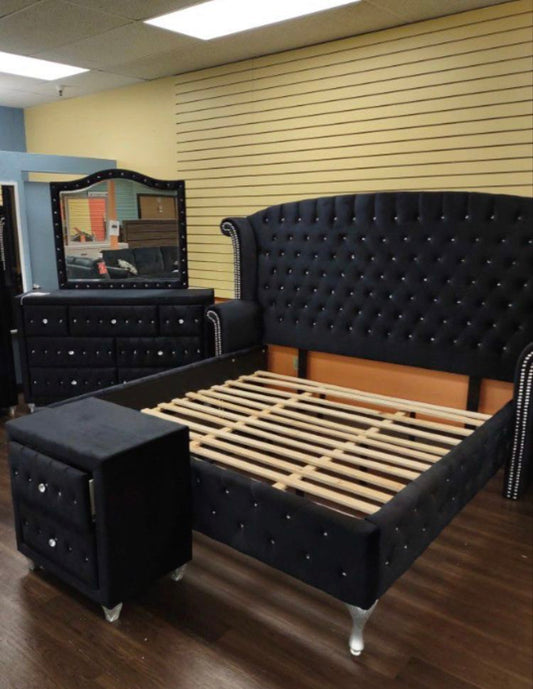 Diamond Palace Black Bedroom Set