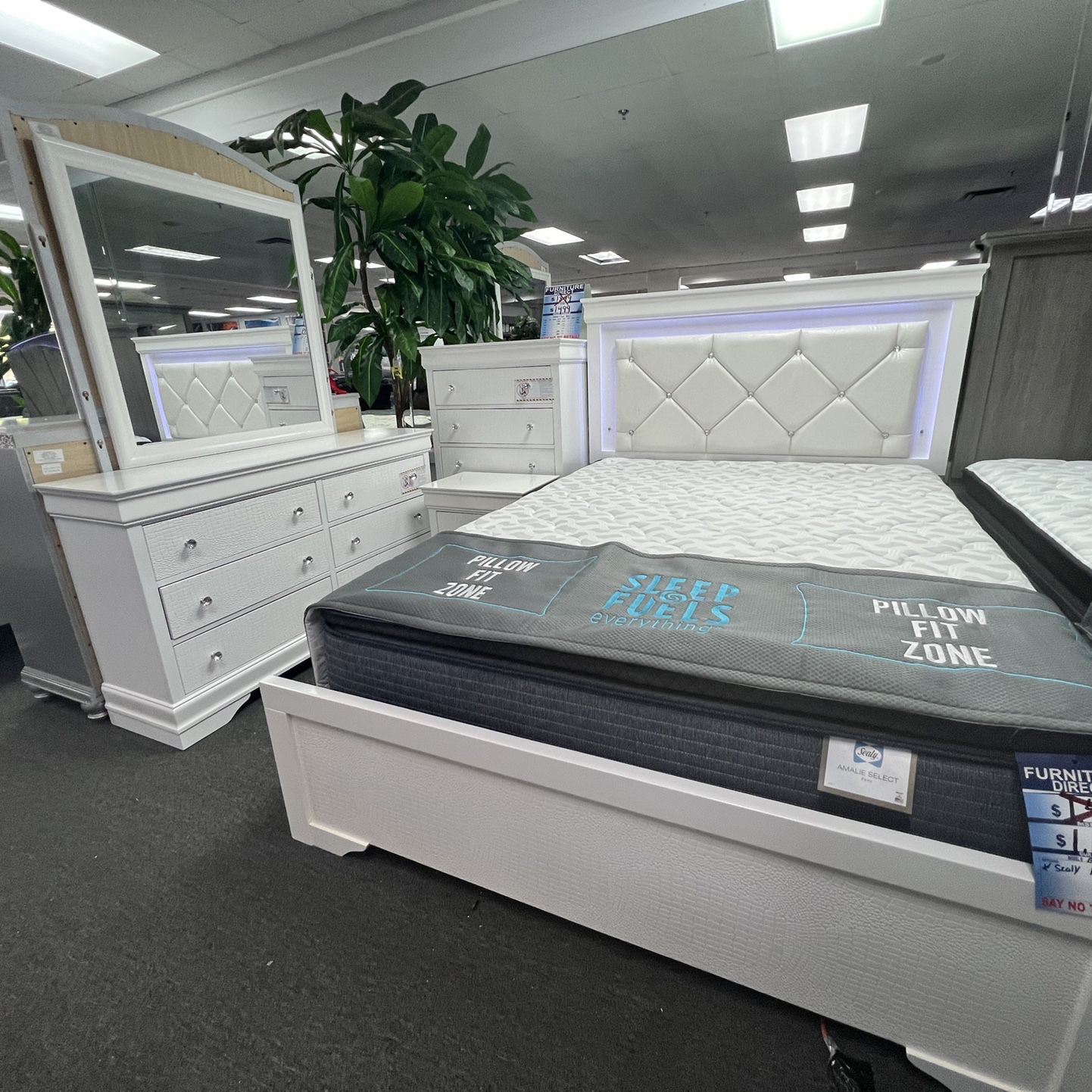 SETB7100 LILLIAN BEDROOM GROUP