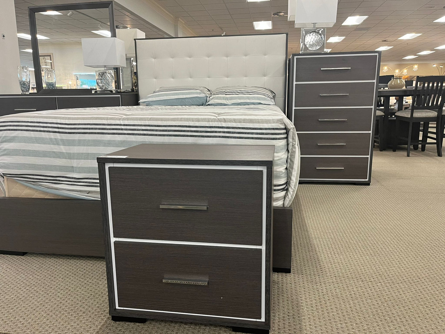 SETB4100 SHARPE BEDROOM GROUP